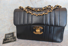 Load image into Gallery viewer, CHANEL Mademoiselle Single flap chain shoulder bag Lambskin Black/Gold hadware Shoulder bag 600040071

