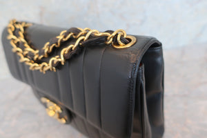 CHANEL Mademoiselle Single flap chain shoulder bag Lambskin Black/Gold hadware Shoulder bag 600040071