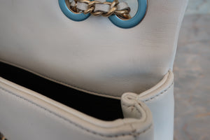 CHANEL/シャネル マトラッセチェーンショルダーバッグ ラムスキン ブラック/ホワイト/ゴールド金具 ショルダーバッグ 700070008