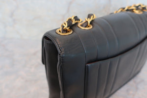 CHANEL Mademoiselle Single flap chain shoulder bag Lambskin Black/Gold hadware Shoulder bag 600040071