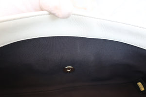 CHANEL/シャネル マトラッセチェーンショルダーバッグ ラムスキン ブラック/ホワイト/ゴールド金具 ショルダーバッグ 700070008