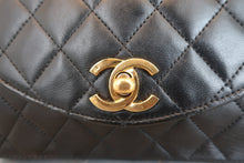 画像をギャラリービューアに読み込む, CHANEL/シャネル マトラッセチェーンショルダーバッグ ラムスキン ブラック/ゴールド金具 ショルダーバッグ 800060102
