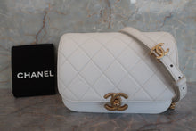 将图片加载到图库查看器，CHANEL/香奈儿 CF 链条包 荔枝皮 White/Gold hadware(白色/金色金属) 肩背包 600080102
