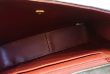 Load image into Gallery viewer, CHANEL Matelasse chain shoulder bag Lambskin Black/Gold hadware  Shoulder bag 700120040
