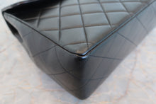 Load image into Gallery viewer, CHANEL Medium Matelasse single flap chain shoulder bag Lambskin Black/Gold hadware Shoulder bag 700100138
