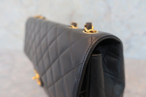 CHANEL Medium Matelasse single flap chain shoulder bag Lambskin Black/Gold hadware Shoulder bag 600050220