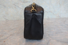 将图片加载到图库查看器，CHANEL/香奈儿 经典双C 流苏 链条包 羊皮 Black/Gold hadware(黑色/金色金属) 肩背包 800030205
