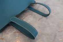 将图片加载到图库查看器，HERMES PICOTIN LOCK PM Clemence leather Blue jean □P刻印 Hand bag 800020118
