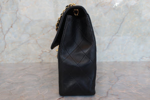 CHANEL/シャネル 中マトラッセシングルフラップチェーンショルダーバッグ ラムスキン ブラック/ゴールド金具 ショルダーバッグ 700080059