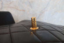 Load image into Gallery viewer, CHANEL Medium Matelasse single flap chain shoulder bag Lambskin Black/Gold hadware Shoulder bag 700100113
