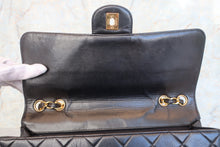 Load image into Gallery viewer, CHANEL Medium Matelasse single flap chain shoulder bag Lambskin Black/Gold hadware Shoulder bag 700100113
