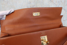 将图片加载到图库查看器，HERMES KELLY 35 Graine Couchevel leather Gold 〇T刻印 Shoulder bag 800090222

