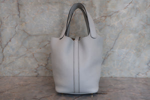 HERMES／エルメス ピコタンロックＰＭ トリヨンクレマンス ブルーペール Z刻印 ハンドバッグ 700090097