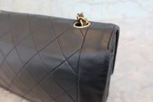 将图片加载到图库查看器，CHANEL/香奈儿 戴妃 CF 链条包 羊皮 Black/Gold hadware(黑色/金色金属) 肩背包 800030200
