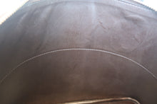 Load image into Gallery viewer, HERMES／BOLIDE 31 Box carf leather Chocolat 〇Z Engraving Hand bag 800020100
