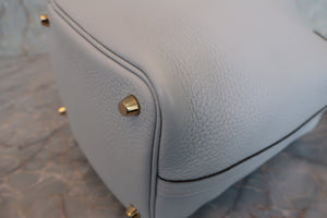 HERMES／エルメス ピコタンロックＰＭ トリヨンクレマンス ブルーペール Z刻印 ハンドバッグ 700090097