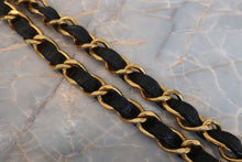 画像をギャラリービューアに読み込む, CHANEL/シャネル 中マトラッセシングルフラップチェーンショルダーバッグ キャビアスキン ブラック/ゴールド金具 ショルダーバッグ 700040129
