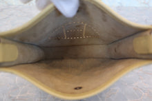 将图片加载到图库查看器，HERMES EVELYNE TPM Clemence leather Jaune poussin A刻印 Shoulder bag 800090207
