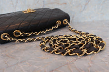 画像をギャラリービューアに読み込む, CHANEL/シャネル 中マトラッセシングルフラップチェーンショルダーバッグ ラムスキン ブラック/ゴールド金具 ショルダーバッグ 700030142
