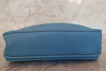 画像をギャラリービューアに読み込む, HERMES／エルメス エブリン2ＰＭ トリヨンクレマンス ブルージーン □I刻印 ショルダーバッグ 700100109
