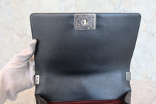 画像をギャラリービューアに読み込む, CHANEL/シャネル ボーイシャネルチェーンショルダーバッグ ソフトキャビアスキン/パテント ブラック/シルバー金具 ショルダーバッグ 800030193

