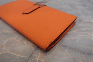 HERMES／エルメス ベアンスフレ ヴォーエプソン マンゴー □P刻印 財布 700090114