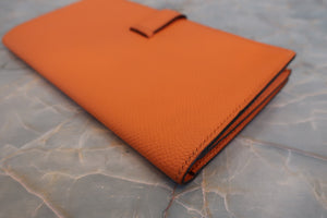 HERMES／エルメス ベアンスフレ ヴォーエプソン マンゴー □P刻印 財布 700090114