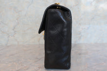 将图片加载到图库查看器，CHANEL/香奈儿 中号CF 单盖包 链条包 羊皮 Black/Gold hadware(黑色/金色金属) 肩背包 600080076
