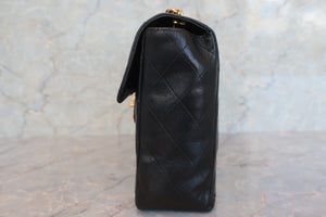 CHANEL/香奈儿 中号CF 单盖包 链条包 羊皮 Black/Gold hadware(黑色/金色金属) 肩背包 600080076