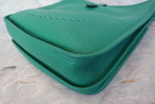 画像をギャラリービューアに読み込む, HERMES／エルメス エブリン3ＰＭ トリヨンクレマンス ヴェールヴェルティゴ C刻印 ショルダーバッグ 700100106
