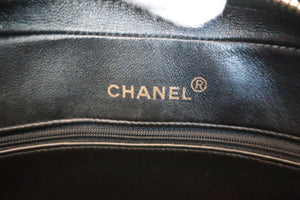 CHANEL Matelasse fringe chain shoulder bag Lambskin Black/Gold hadware Shoulder bag 600040138