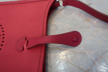 画像をギャラリービューアに読み込む, HERMES／エルメス エブリンTPM ヴォーエプソン ルビー ショルダーバッグ 700100092
