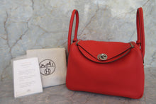 Load image into Gallery viewer, HERMES LINDY 26 Clemence leather Rouge tomate X Engraving Shoulder bag 700030204
