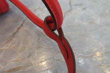 Load image into Gallery viewer, HERMES LINDY 26 Clemence leather Rouge tomate X Engraving Shoulder bag 700030204
