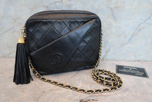 Load image into Gallery viewer, CHANEL Matelasse fringe chain shoulder bag Lambskin Black/Gold hadware Shoulder bag 700090096
