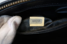 将图片加载到图库查看器，CHANEL/香奈儿 经典双C 流苏 链条包 羊皮 Black/Gold hadware(黑色/金色金属) 肩背包 700100159
