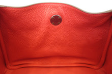 Load image into Gallery viewer, HERMES LINDY 26 Clemence leather Rouge tomate X Engraving Shoulder bag 700030204
