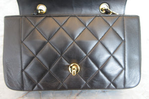 CHANEL/シャネル ダイアナマトラッセチェーンショルダーバッグ ラムスキン ブラック/ゴールド金具 ショルダーバッグ 700060147