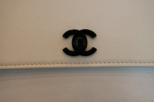CHANEL/シャネル ココマークショルダーバッグ キャビアスキン ホワイト ショルダーバッグ 700090065