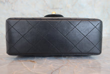 Load image into Gallery viewer, CHANEL Mini Matelasse single flap chain shoulder bag Lambskin Black/Gold hadware Shoulder bag 800070016

