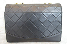 Load image into Gallery viewer, CHANEL 2.55 Matelasse chain shoulder bag Lambskin Black/Gold hadware Shoulder bag 700060129
