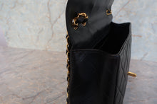 画像をギャラリービューアに読み込む, CHANEL/シャネル 中マトラッセシングルフラップチェーンショルダーバッグ ラムスキン ブラック/ゴールド金具 ショルダーバッグ 700120241
