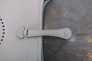 HERMES／エルメス エブリンTPM トリヨンクレマンス ニューホワイト B刻印 ショルダーバッグ 700050272