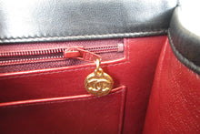 Load image into Gallery viewer, CHANEL 2.55 Matelasse chain shoulder bag Lambskin Black/Gold hadware Shoulder bag 700060129
