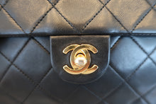 Load image into Gallery viewer, CHANEL Mini Matelasse single flap chain shoulder bag Lambskin Black/Gold hadware Shoulder bag 700090100
