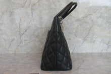 將圖片載入圖庫檢視器 CHANEL/シャネル 復刻トート キャビアスキン ブラック/シルバー金具 トートバッグ 700060186
