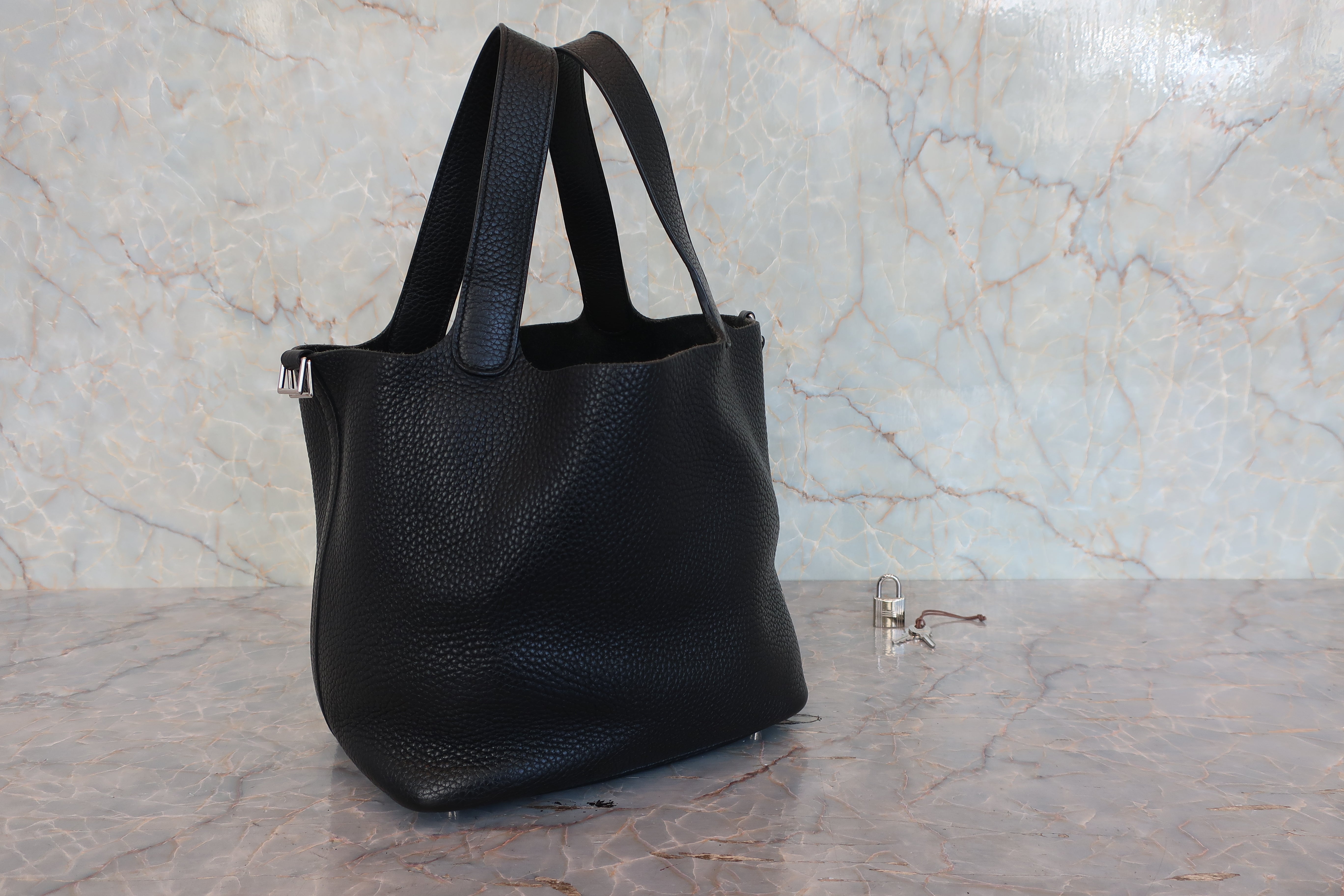 専用　エルメス ピコタンロック　MM トリヨンクレマンス　ブラック　ハンドバッグ HERMES／エルメス ピコタンロックMM トリヨンクレマンス ブラック X