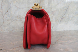 CHANEL/シャネル ボーイシャネル チェーンショルダーバッグ ラムスキン レッド/ゴールド金具 ショルダーバッグ 700060077
