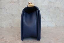 画像をギャラリービューアに読み込む, CHANEL/シャネル ボーイシャネルチェーンショルダーバッグ ラムスキン ブルー/ゴールド金具 ショルダーバッグ 800020184
