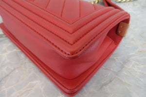 CHANEL/シャネル ボーイシャネル チェーンショルダーバッグ ラムスキン レッド/ゴールド金具 ショルダーバッグ 700060077